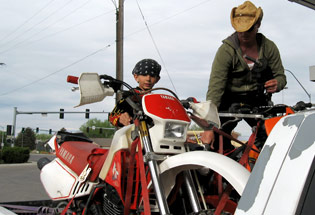 a-Slideshow-WY-off-road-motorcycle